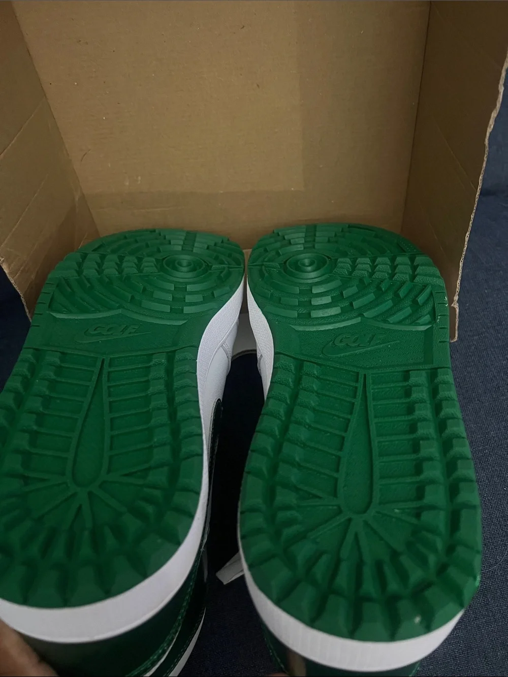 Air Jordan 1 High Golf in Metallic Green